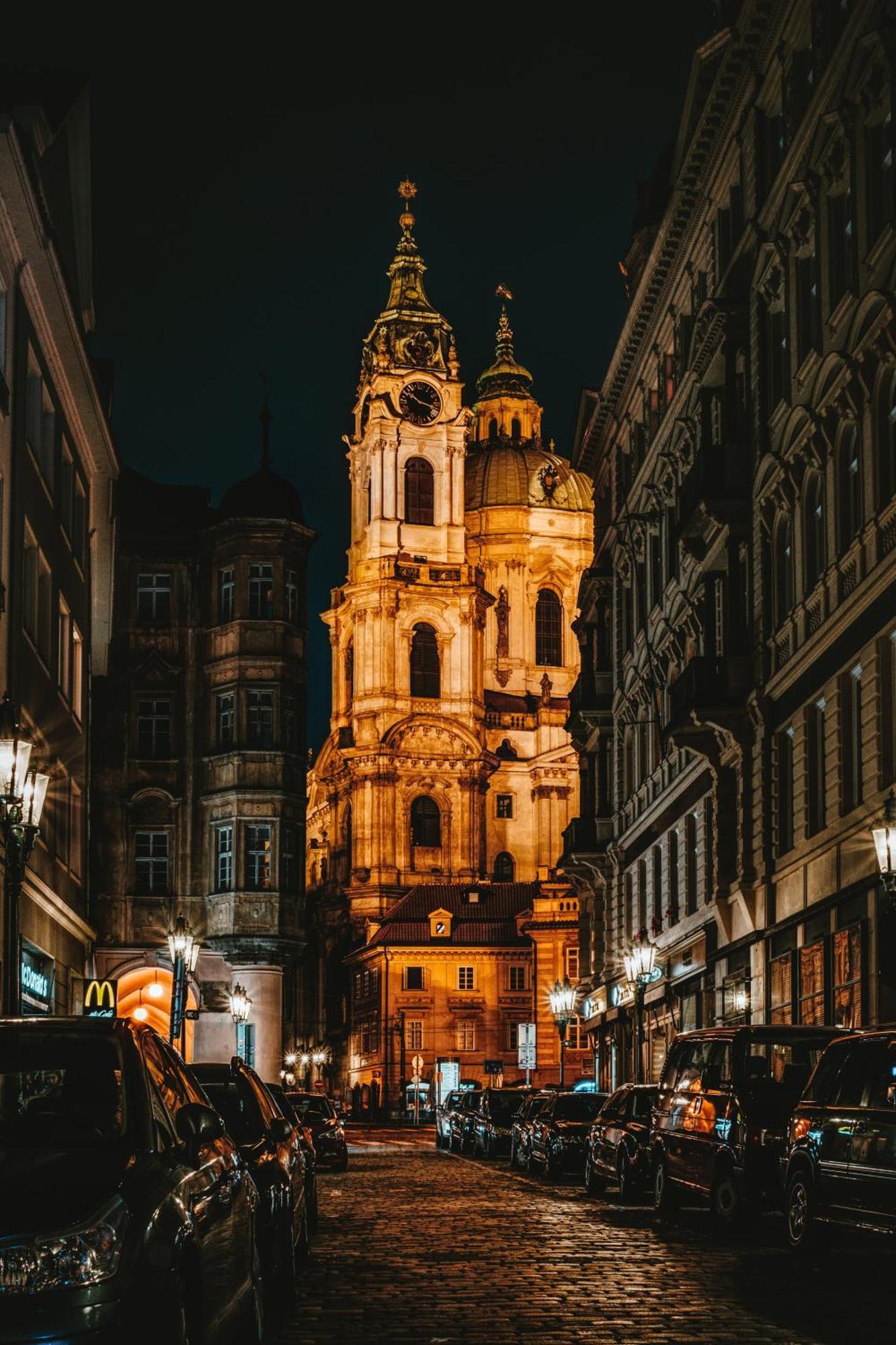 Helen Homestay Vysehrad Praga Esterno foto