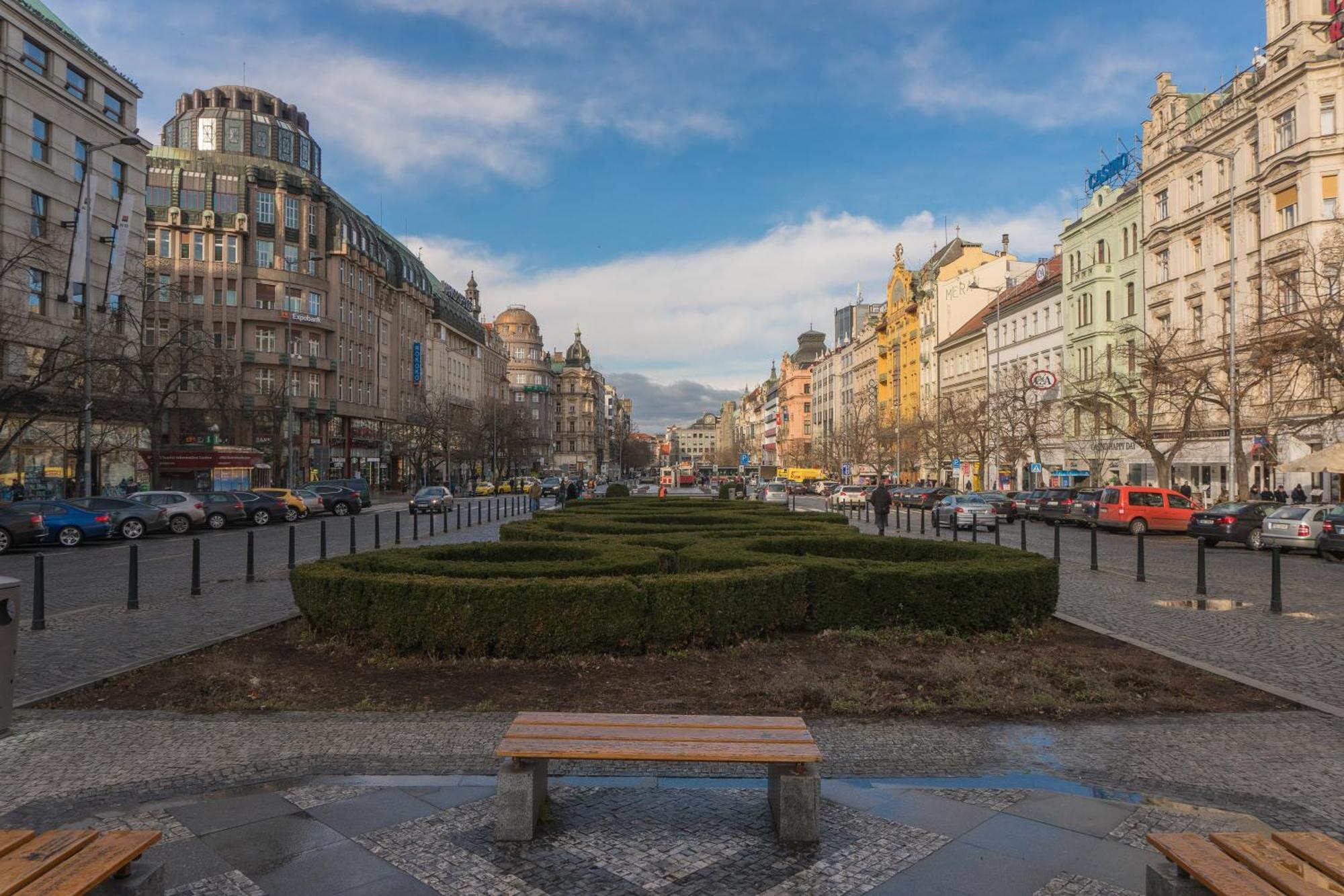 Helen Homestay Vysehrad Praga Esterno foto