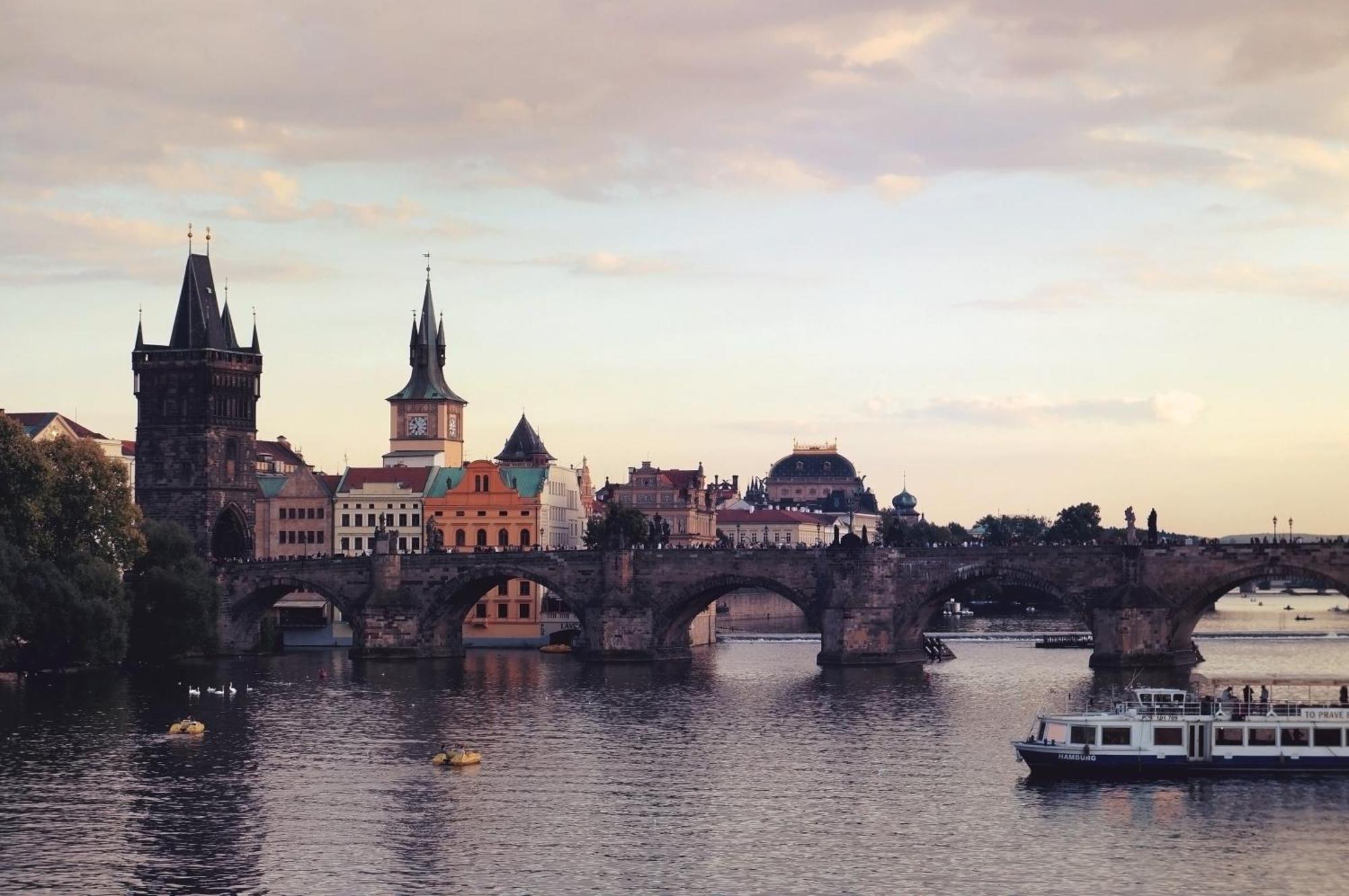 Helen Homestay Vysehrad Praga Esterno foto